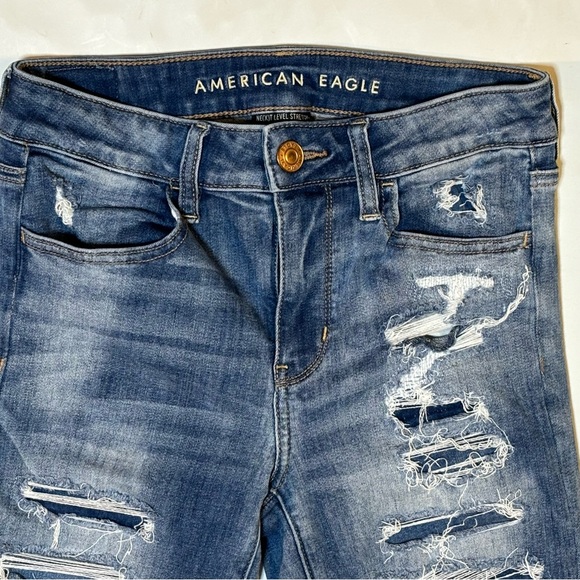 AE Hi-Rise Distressed Jegging Jeans 4S or 4 Short - Picture 4 of 9
